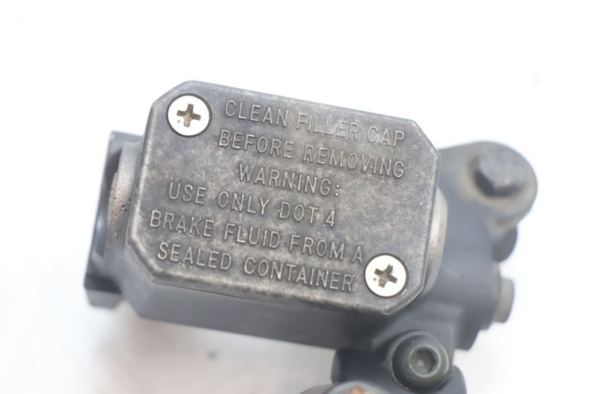 photo de FRONT MASTER CYLINDER YAMAHA XMAX X-MAX 125 (2006 - 2009) - Component detail