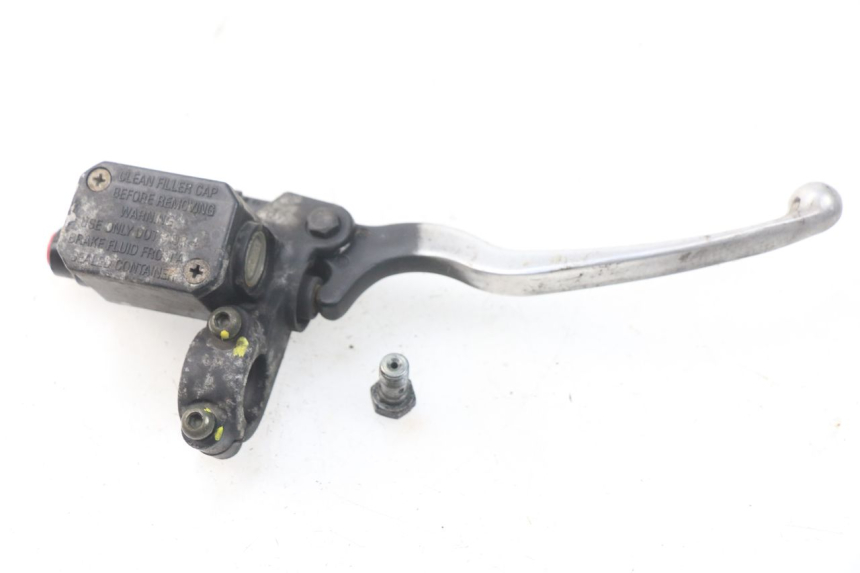 photo de FRONT BRAKE MASTER CYLINDER PIAGGIO X8 125 (2004 - 2007) - Zoom on usage condition