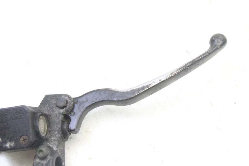 photo de FRONT MASTER CYLINDER PIAGGIO X9 EVOLUTION 125 (2003 - 2007) - Zoom on usage condition