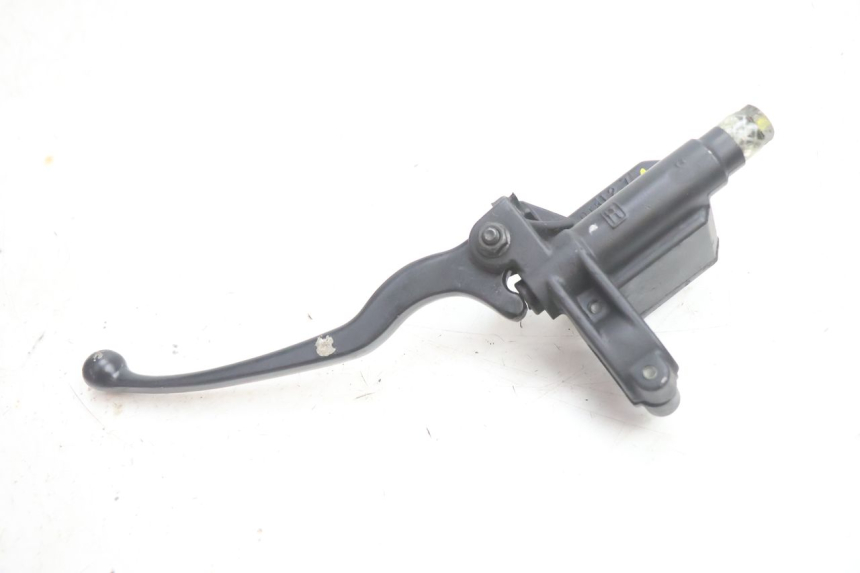 photo de FRONT MASTER CYLINDER PIAGGIO X9 EVOLUTION 125 (2003 - 2007) - Additional view of the item