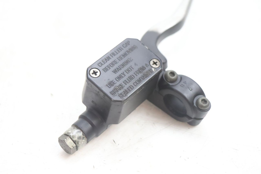 photo de FRONT MASTER CYLINDER PIAGGIO X9 EVOLUTION 125 (2003 - 2007) - Alternative perspective