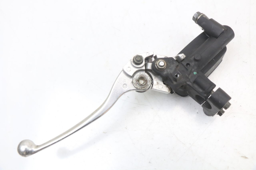 photo de Front master cylinder KYMCO XCITING 250 (2006 - 2009) - Fixing points details