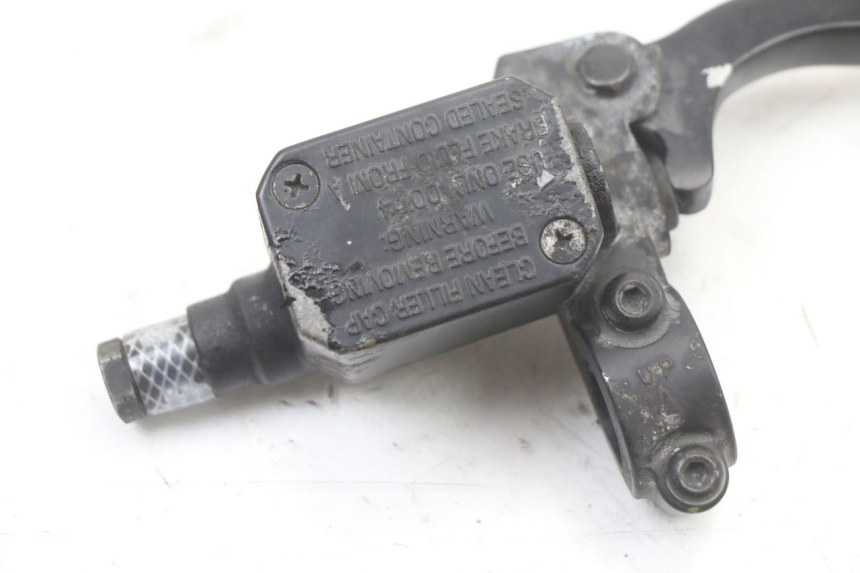 photo de FRONT BRAKE MASTER CYLINDER PIAGGIO XEVO - X EVO 125 (2007 - 2017) - Component detail