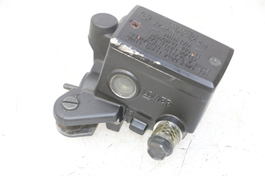 photo de FRONT BRAKE MASTER CYLINDER YAMAHA XJ6 ABS 600 (2008 - 2016) - Main view