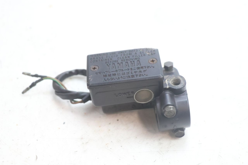 photo de FRONT BRAKE MASTER CYLINDER YAMAHA XV VIRAGO 535 (1988 - 2004) - Component detail