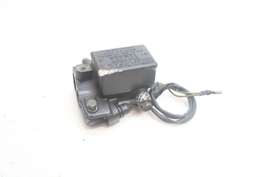 photo de FRONT BRAKE MASTER CYLINDER YAMAHA XV VIRAGO 535 (1988 - 2004) - Technical close-up