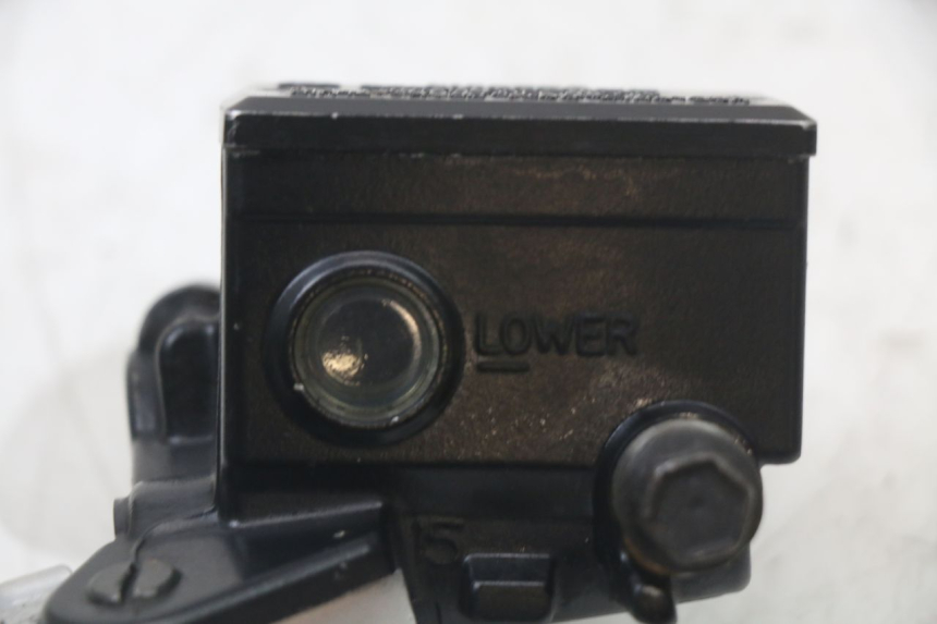 photo de FRONT BRAKE MASTER CYLINDER YAMAHA FJR ABS 1300 (2006 - 2012) - Component detail