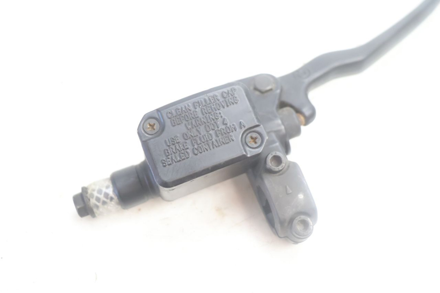 photo de FRONT BRAKE MASTER CYLINDER YAMAHA YP MAJESTY 125 (2002 - 2006) - Component detail