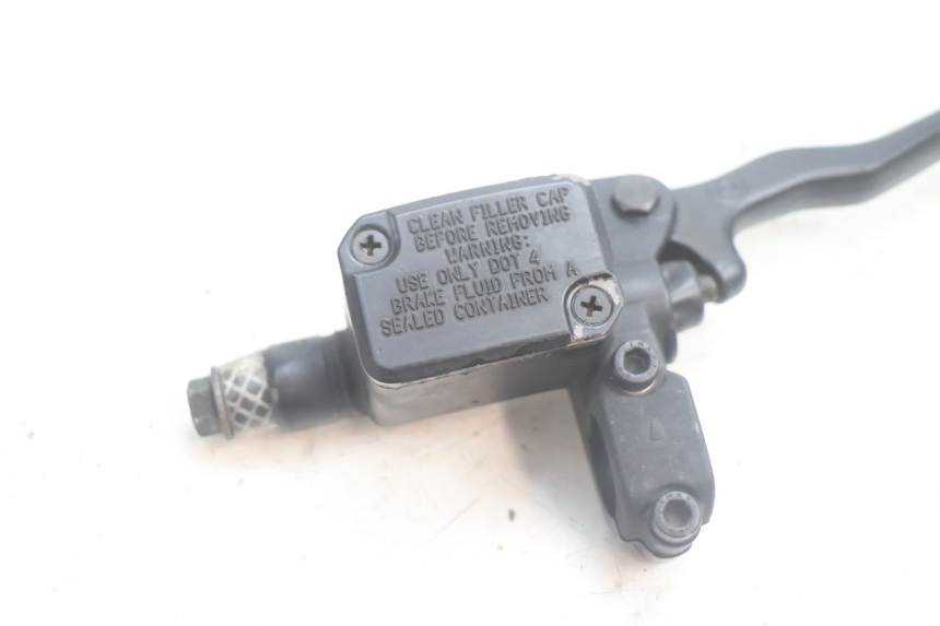 photo de FRONT BRAKE MASTER CYLINDER YAMAHA YP MAJESTY 125 (2002 - 2006) - Component detail
