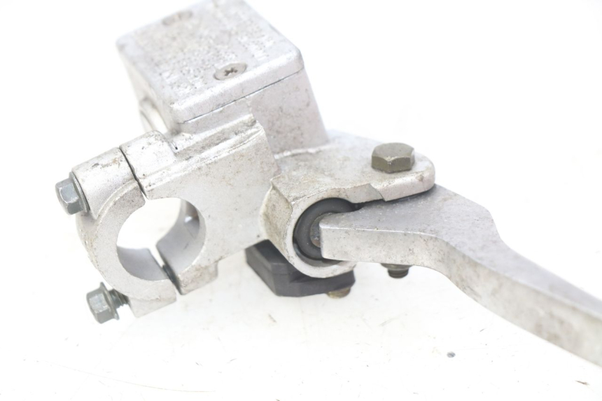 photo de FRONT MASTER CYLINDER YIYING YY50QT-10 50 (2007 - 2022) - Technical close-up