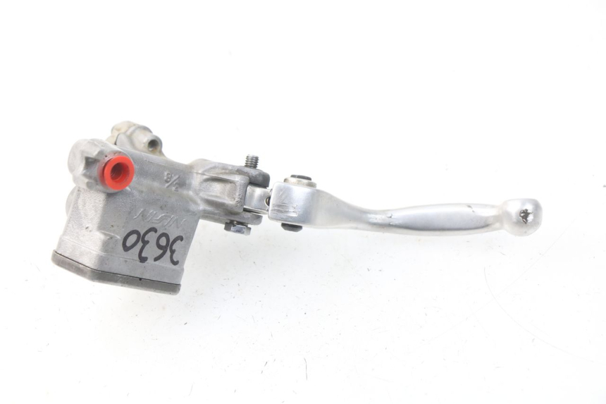 photo de FRONT BRAKE MASTER CYLINDER YAMAHA YZ-F YZF 250 (2014 - 2018) - Zoom on usage condition