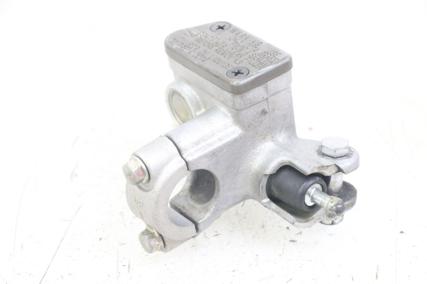 photo de FRONT BRAKE MASTER CYLINDER YAMAHA YZ 125 (2017 - 2021) - Technical close-up