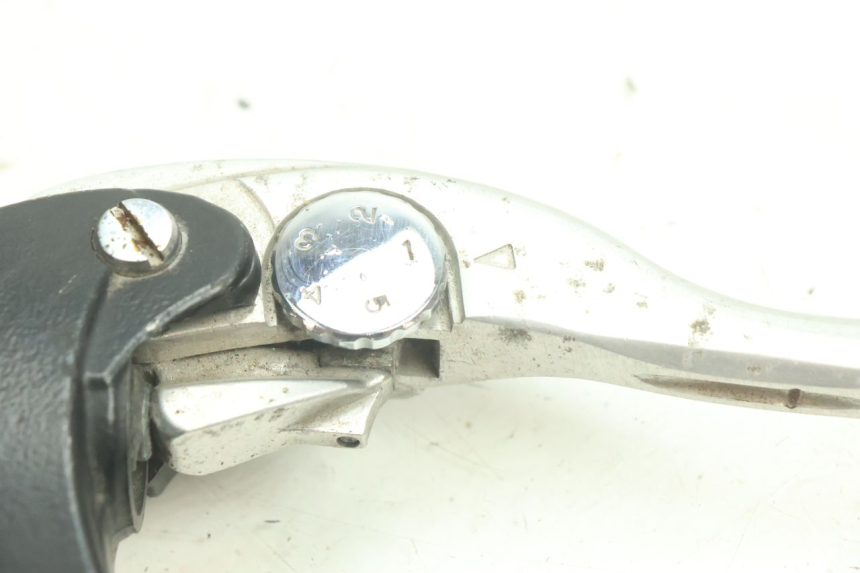 photo de FRONT BRAKE MASTER CYLINDER YAMAHA YZF R6 600 (2008 - 2009) - Technical close-up