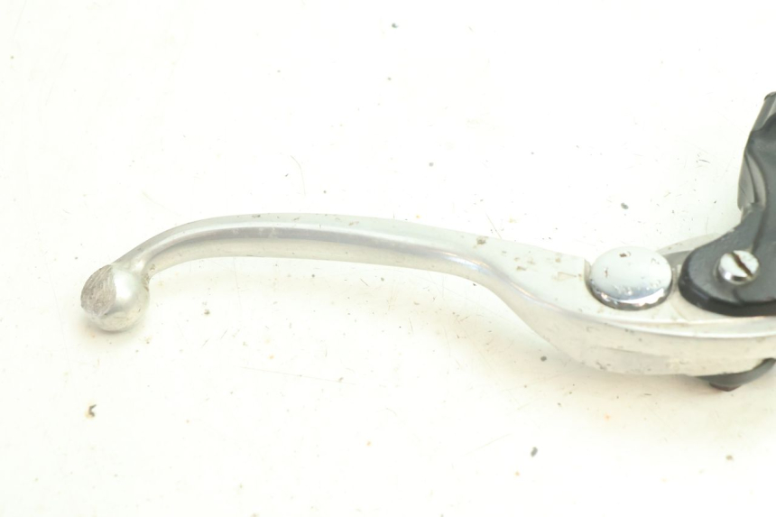 photo de FRONT BRAKE MASTER CYLINDER YAMAHA YZF R6 600 (2008 - 2009) - Fixing points details