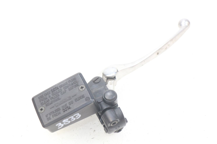 photo de FRONT BRAKE MASTER CYLINDER KAWASAKI Z S 750 (2003 - 2006) - Technical close-up