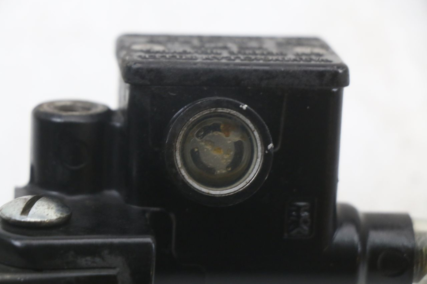 photo de FRONT MASTER CYLINDER PIAGGIO ZIP 2T 50 (2009 - 2019) - Surface and material condition