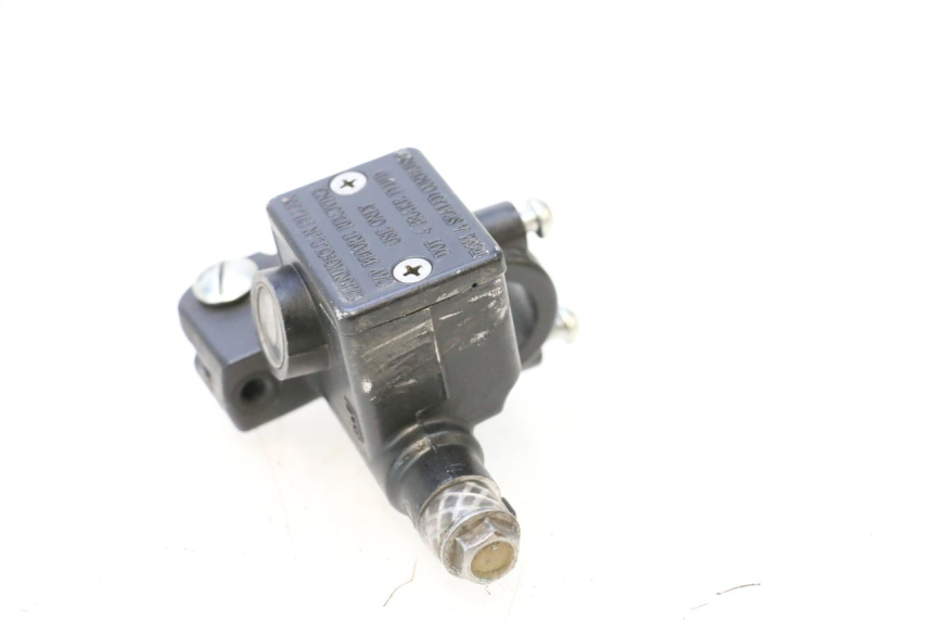 photo de FRONT BRAKE MASTER CYLINDER PIAGGIO ZIP 4T 50 (2018 - 2020) - Product overview