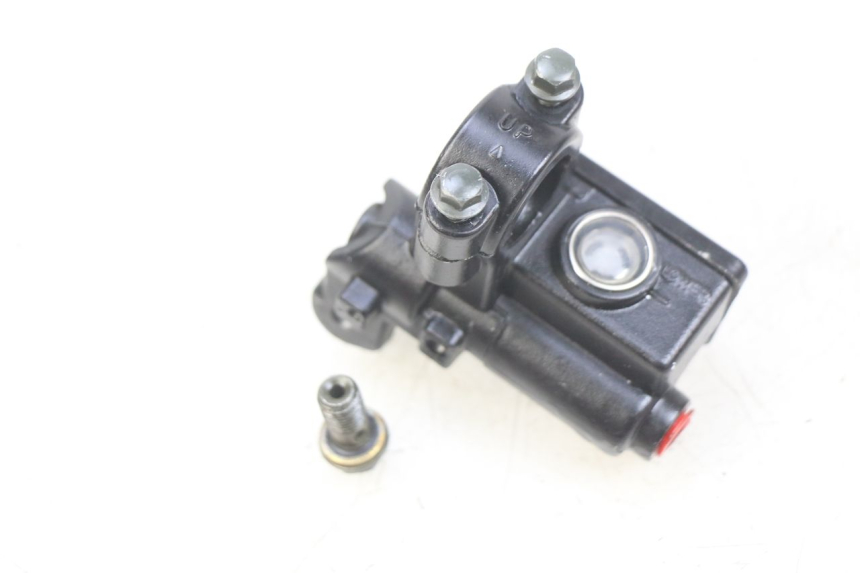 photo de CLUTCH MASTER CYLINDER GAS-GAS SM ROOKIE 50 (2001 - 2005) - Zoom on usage condition