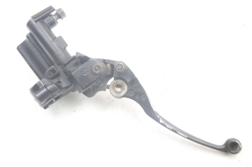 photo de CLUTCH MASTER CYLINDER TRIUMPH SPEED TRIPLE T301 900 (1994 - 1996) - Surface and material condition