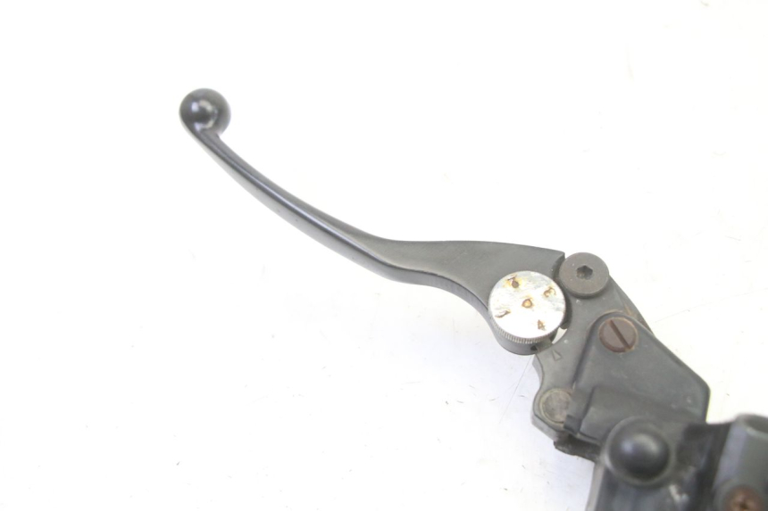 photo de CLUTCH MASTER CYLINDER TRIUMPH SPRINT 900 (1995 - 1998) - Component detail