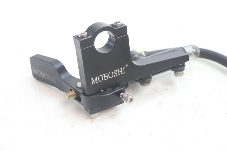 photo de CLUTCH MASTER CYLINDER CAN-AM SPYDER RS 1000 (2008 - 2012) - Zoom on usage condition
