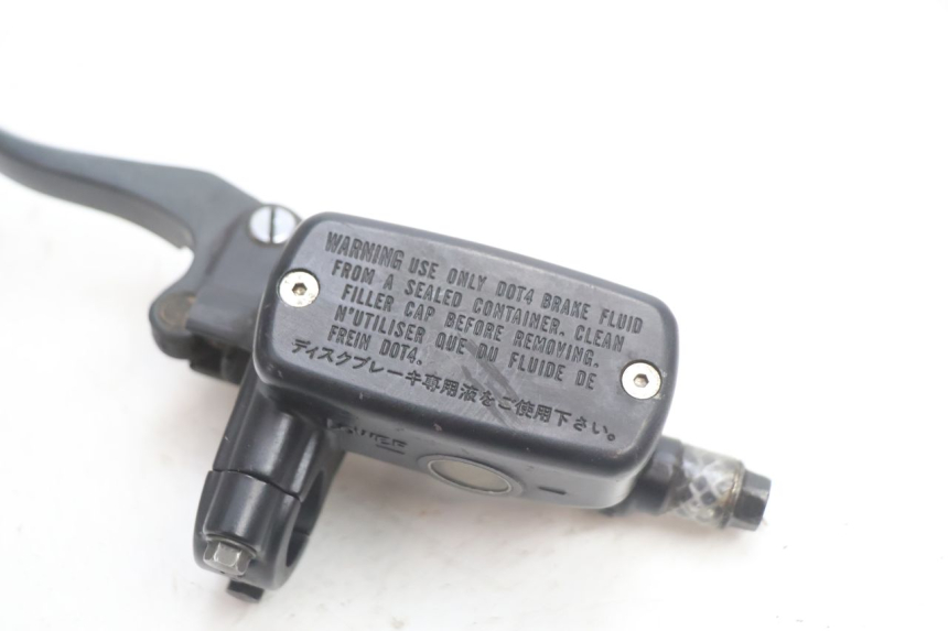 photo de CLUTCH MASTER CYLINDER HONDA ST PAN EUROPEAN 1100 (1990 - 2002) - Zoom on usage condition