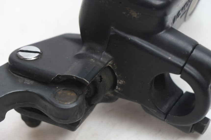 photo de CLUTCH MASTER CYLINDER HONDA ST PAN EUROPEAN 1100 (1990 - 2002) - Alternative perspective