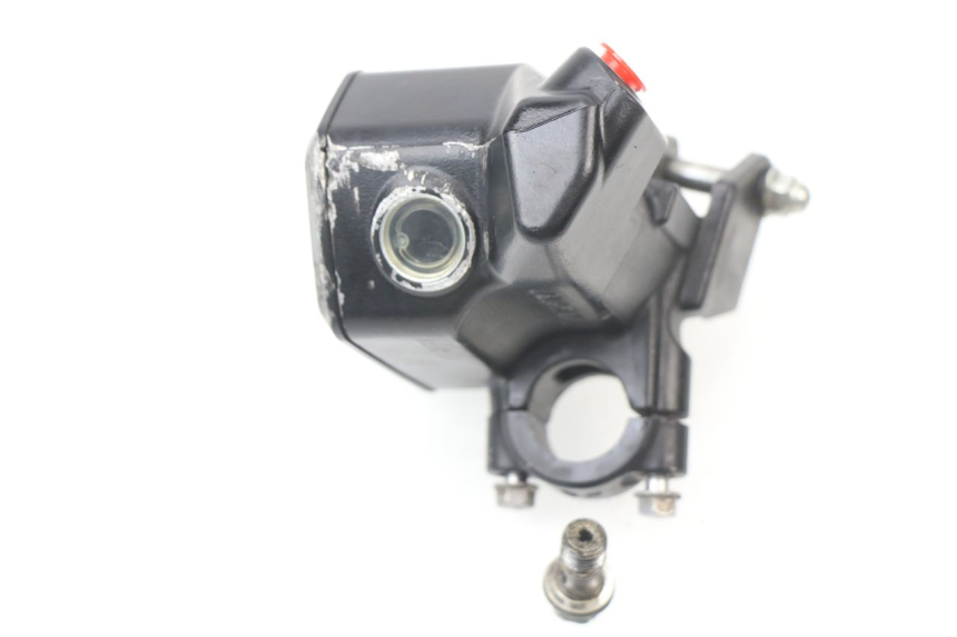 photo de CLUTCH MASTER CYLINDER HONDA VFR F 1200 (2010 - 2015) - Alternative perspective