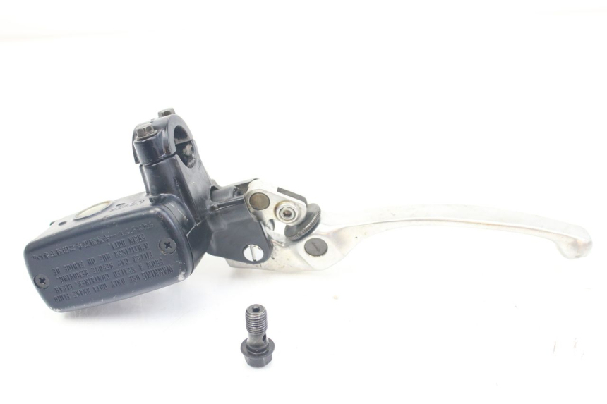 photo de CLUTCH MASTER CYLINDER HONDA VFR FI RC46 800 (1998 - 2001) - Zoom on usage condition