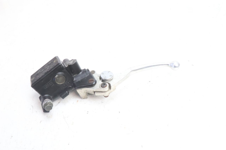photo de CLUTCH MASTER CYLINDER YAMAHA XJR 1300 (1998 - 2002) - Technical close-up
