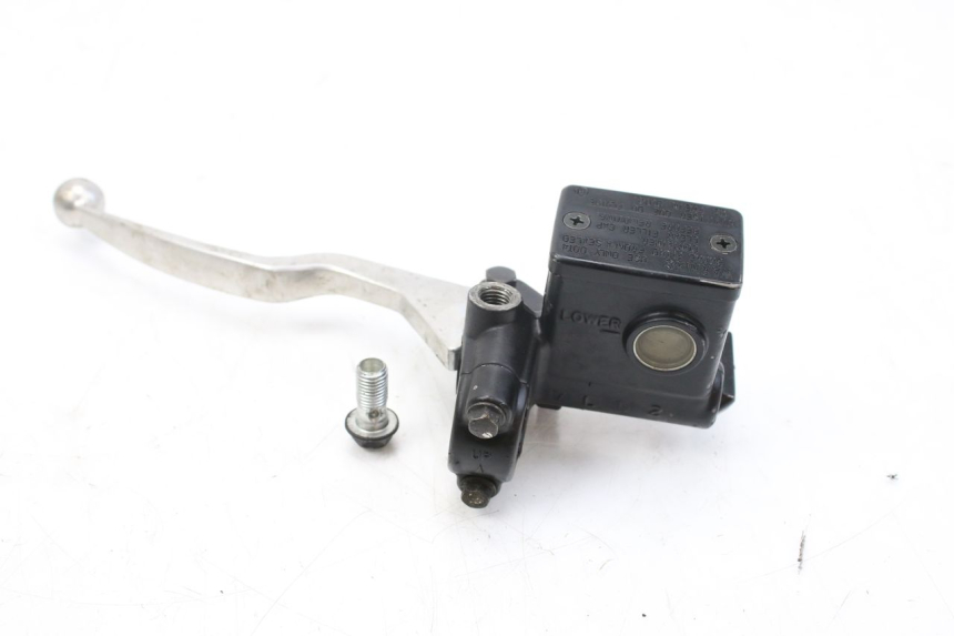 photo de REAR BRAKE MASTER CYLINDER SUZUKI AN BURGMAN 400 (2006 - 2010) - Fixing points details