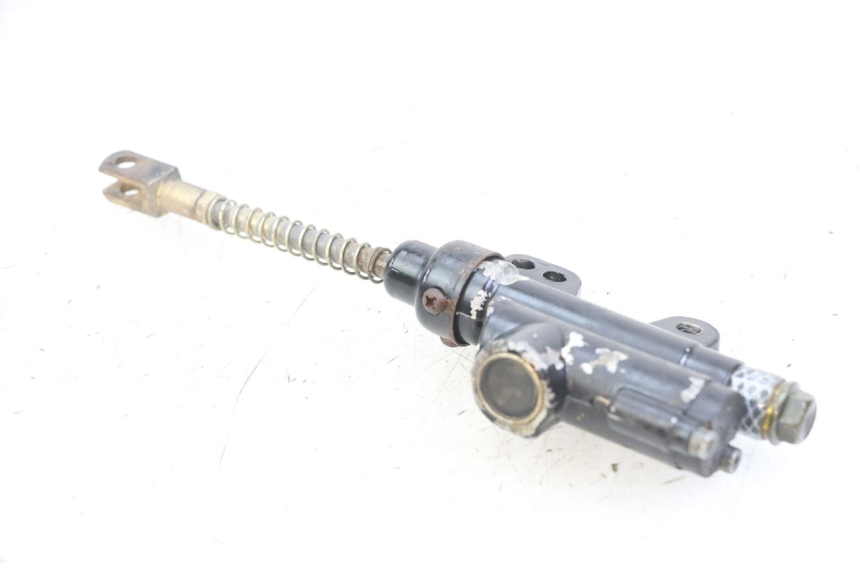 photo de REAR BRAKE MASTER CYLINDER APOLLO RFZ 125 - Alternative perspective