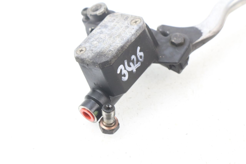 photo de REAR BRAKE MASTER CYLINDER PIAGGIO BEVERLY 125 (1998 - 2005) - Fixing points details