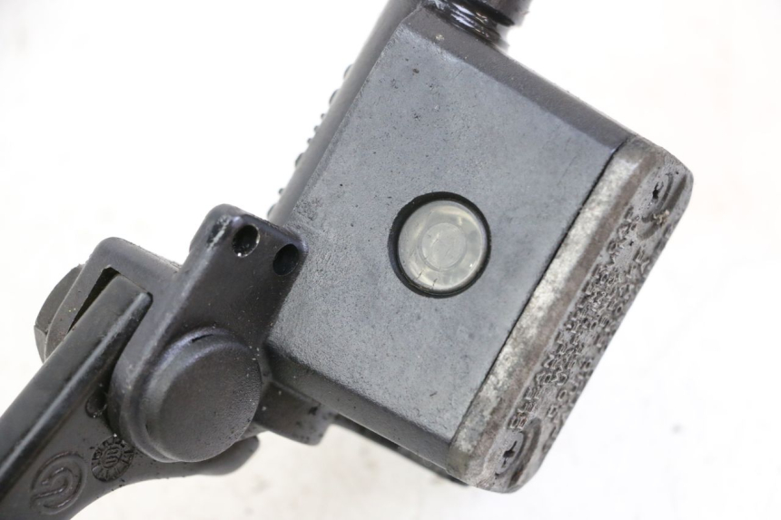 photo de REAR BRAKE MASTER CYLINDER BMW C1 125 (2000 - 2003) - Zoom on usage condition