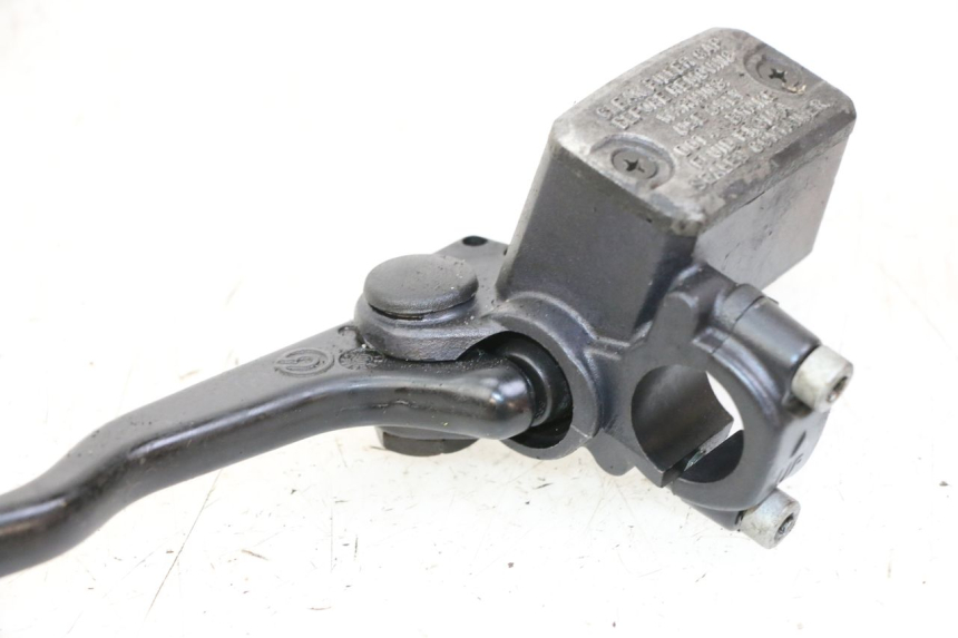 photo de REAR BRAKE MASTER CYLINDER BMW C1 125 (2000 - 2003) - Alternative perspective