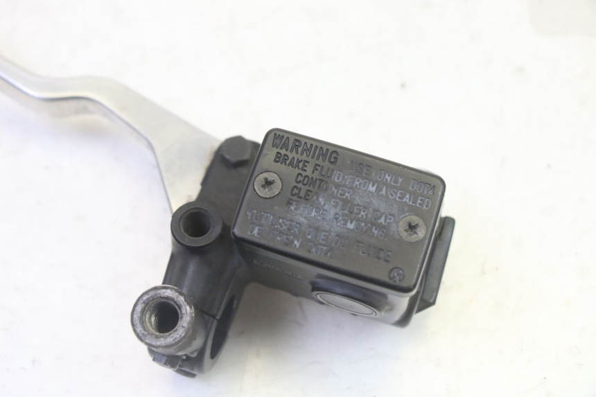 photo de REAR BRAKE MASTER CYLINDER SUZUKI BURGMAN 125 (2007 - 2014) - Zoom on usage condition