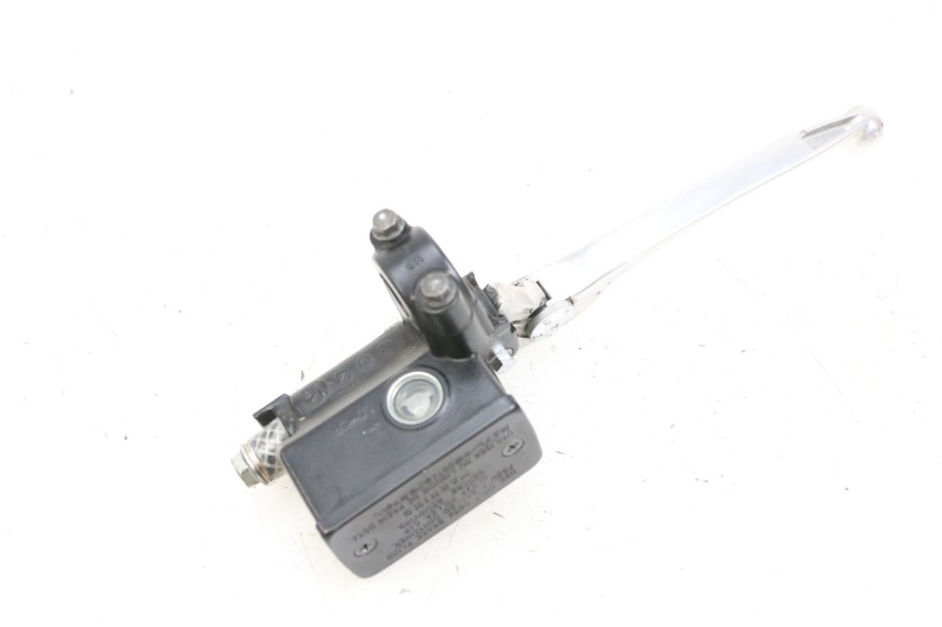 photo de REAR BRAKE MASTER CYLINDER SUZUKI BURGMAN 650 (2013 - 2020) - Alternative perspective