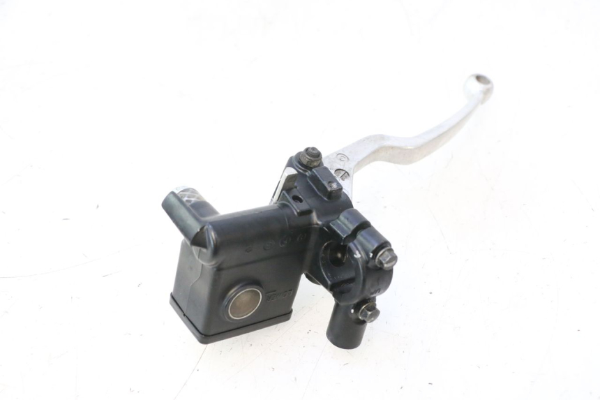 photo de REAR BRAKE MASTER CYLINDER SUZUKI BURGMAN 125 (2007 - 2014) - Zoom on usage condition