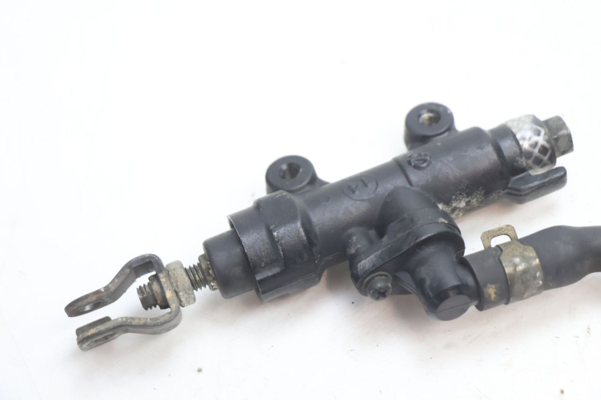 photo de REAR BRAKE MASTER CYLINDER HONDA CB F HORNET 600 (2005 - 2006) - Product overview