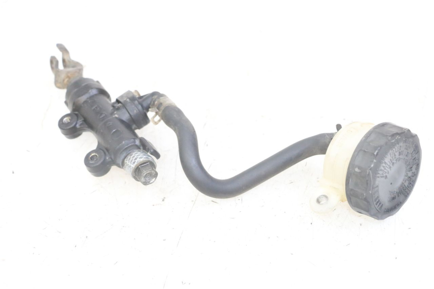 photo de REAR BRAKE MASTER CYLINDER HONDA CBF 500 (2004 - 2007) - Component detail