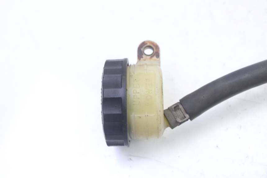 photo de REAR BRAKE MASTER CYLINDER HONDA CBR RR FIREBLADE 900 (1992 - 1994) - Technical close-up