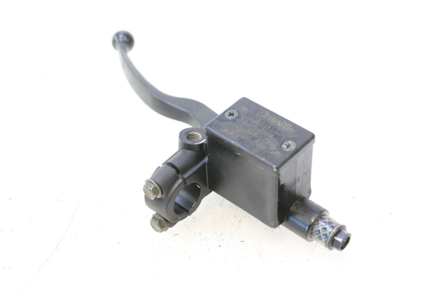 photo de REAR BRAKE MASTER CYLINDER PEUGEOT CITYSTAR 2T 50 (2018 - 2021) - Fixing points details