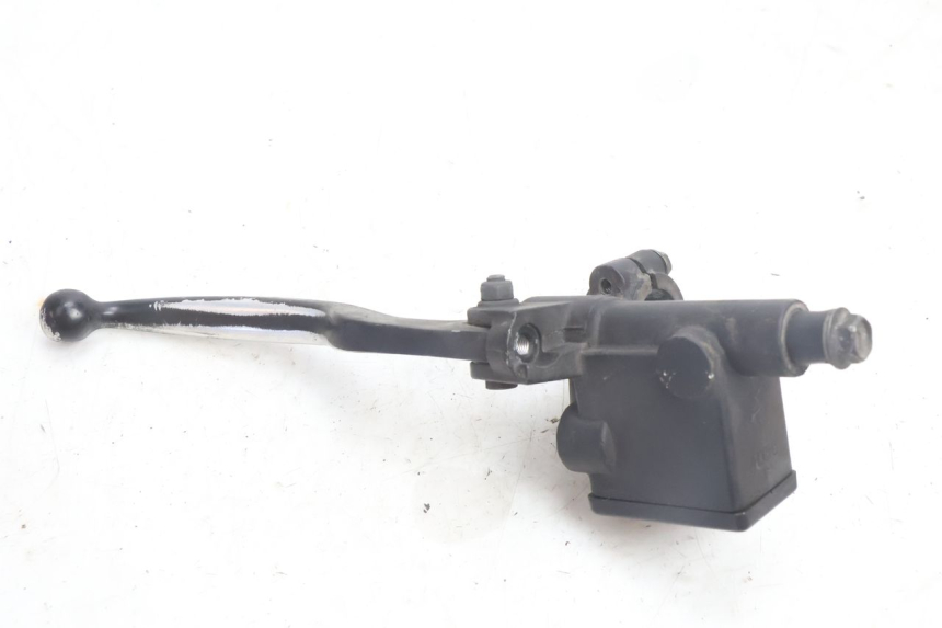 photo de REAR BRAKE MASTER CYLINDER PEUGEOT CITYSTAR 125 (2011 - 2017) - Zoom on usage condition