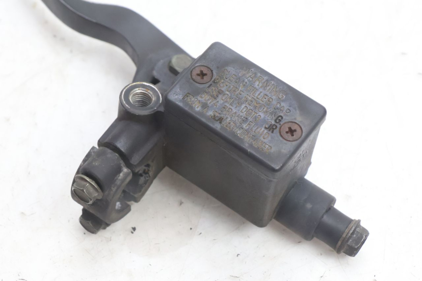 photo de REAR BRAKE MASTER CYLINDER PEUGEOT CITYSTAR 125 (2011 - 2017) - Technical close-up