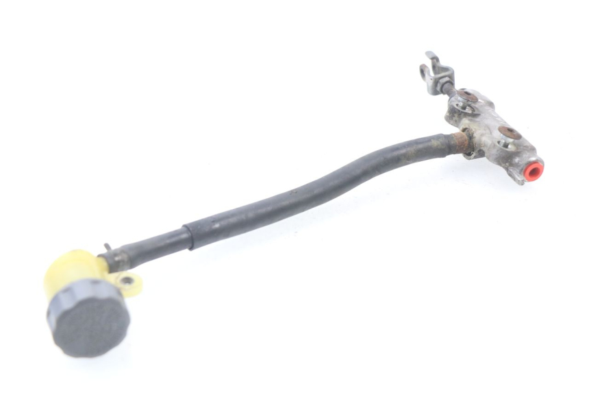 photo de REAR BRAKE MASTER CYLINDER HONDA CR 125 (2000 - 2001) - Zoom on usage condition