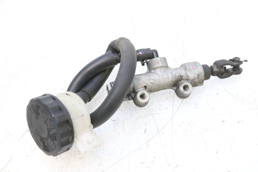 photo de REAR BRAKE MASTER CYLINDER KAWASAKI ER-6 ER6 F ABS 650 (2012 - 2016) - Zoom on usage condition