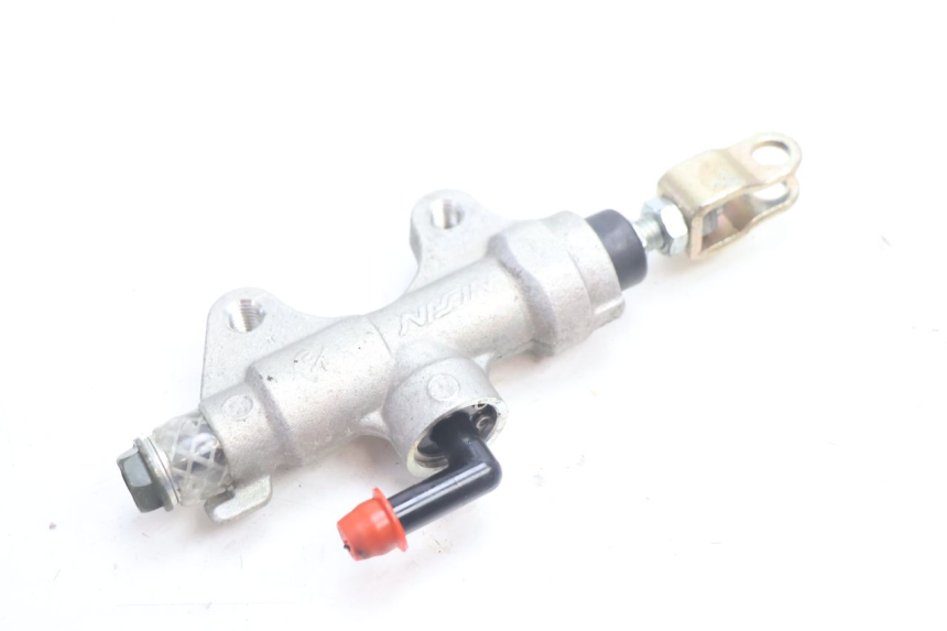 photo de REAR BRAKE MASTER CYLINDER KAWASAKI ER-6 ER6 N 650 (2005 - 2009) - Zoom on usage condition