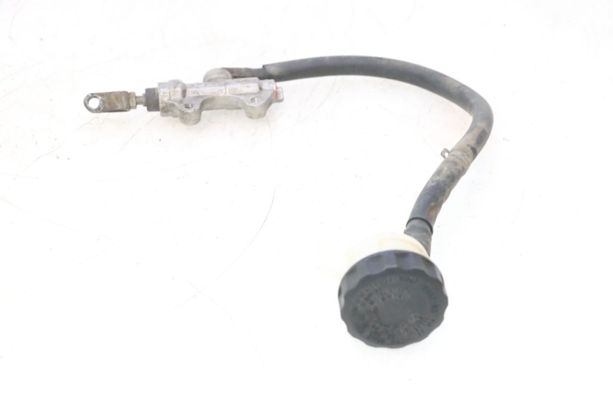 photo de REAR BRAKE MASTER CYLINDER KAWASAKI ER-6 ER6 N 650 (2005 - 2009) - Technical close-up