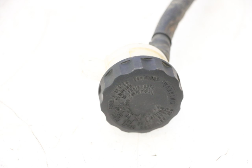 photo de REAR BRAKE MASTER CYLINDER KAWASAKI ER-6 ER6 N 650 (2005 - 2009) - Fixing points details