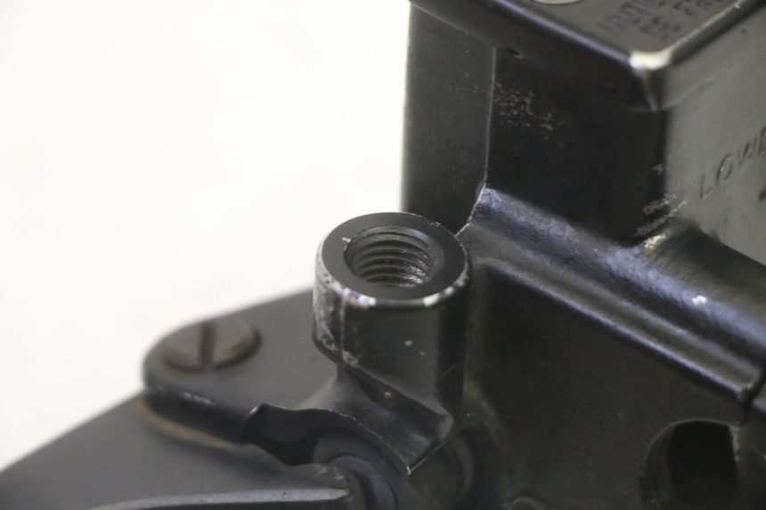 photo de REAR BRAKE MASTER CYLINDER HONDA FES S-WING SWING ABS 125 (2007 - 2015) - Alternative perspective